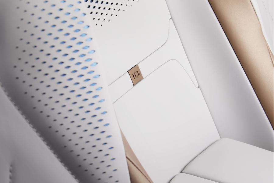 Детали интерьера Volkswagen I.D. Space Vizzion 2019 года  (фото 3 из 27)